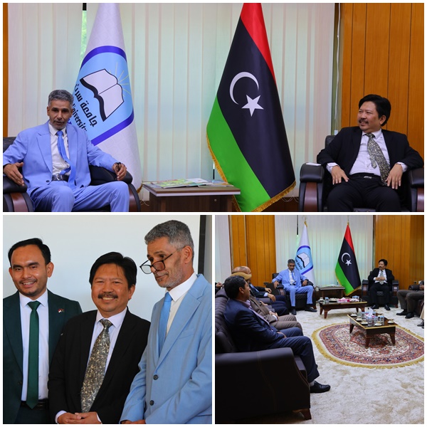 The Chargé d'Affaires of the Indonesian Embassy in Libya arrives at Sirte University